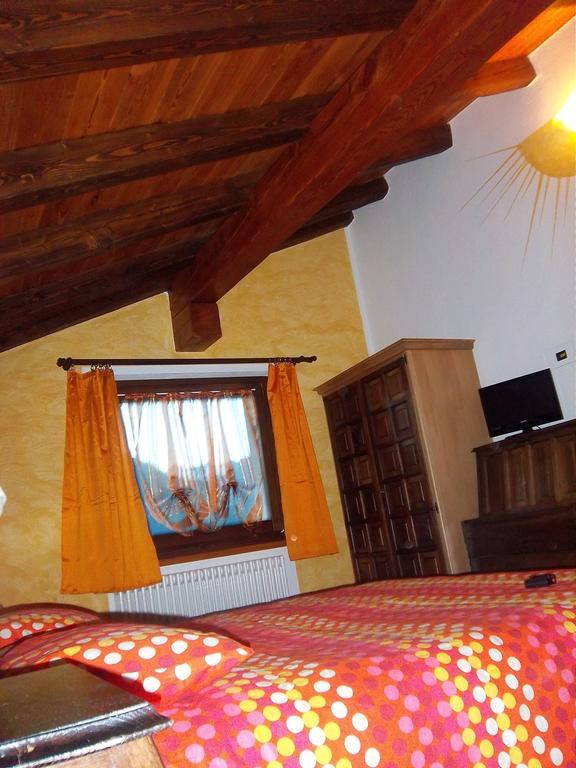 Les Lillas Verrayes Habitación foto